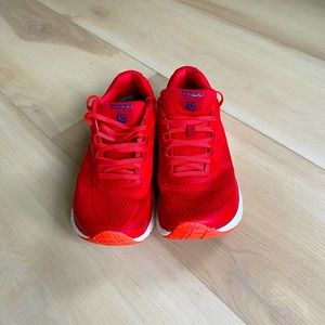 Topo Athletic Phantom Women’s Running Shoe Sneaker size 6.5